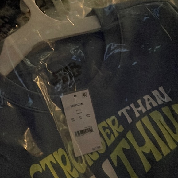 disney's grogu stronger than you sweatshirt medium NWT - Picture 4 of 5